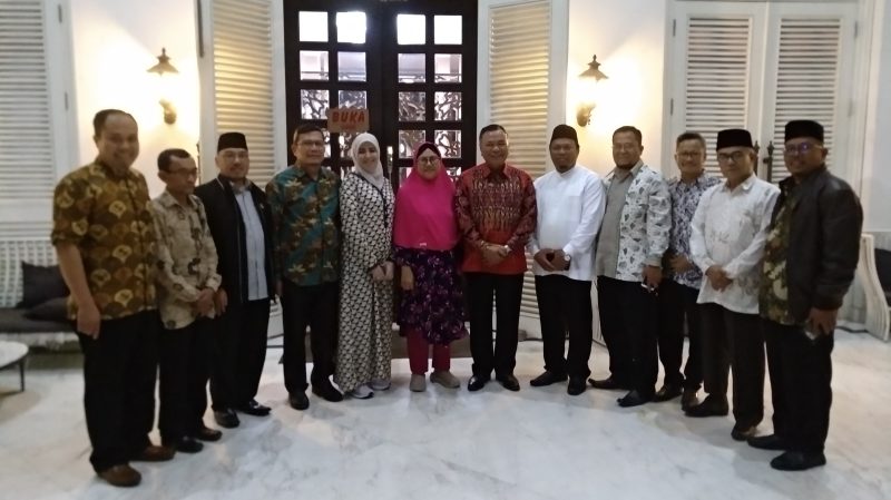 Ketua umum, dewan penasaran dewan Pembina himami bersama Duta Besar LBBP RI